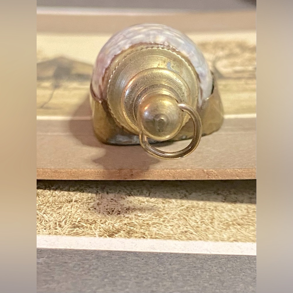 Vintage Brass & Shell Perfume Scent Bottle Pendant - Picture 6 of 12